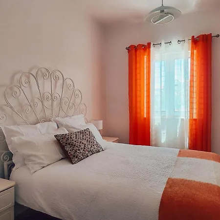Vakantiehuis Victoria, Tonel, *